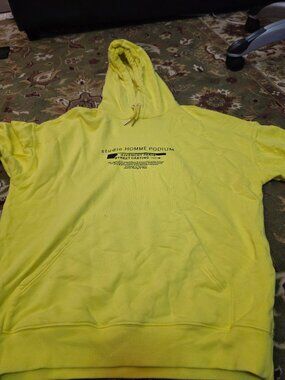 Givenchy hoodie yellow gorgeous Italy medium